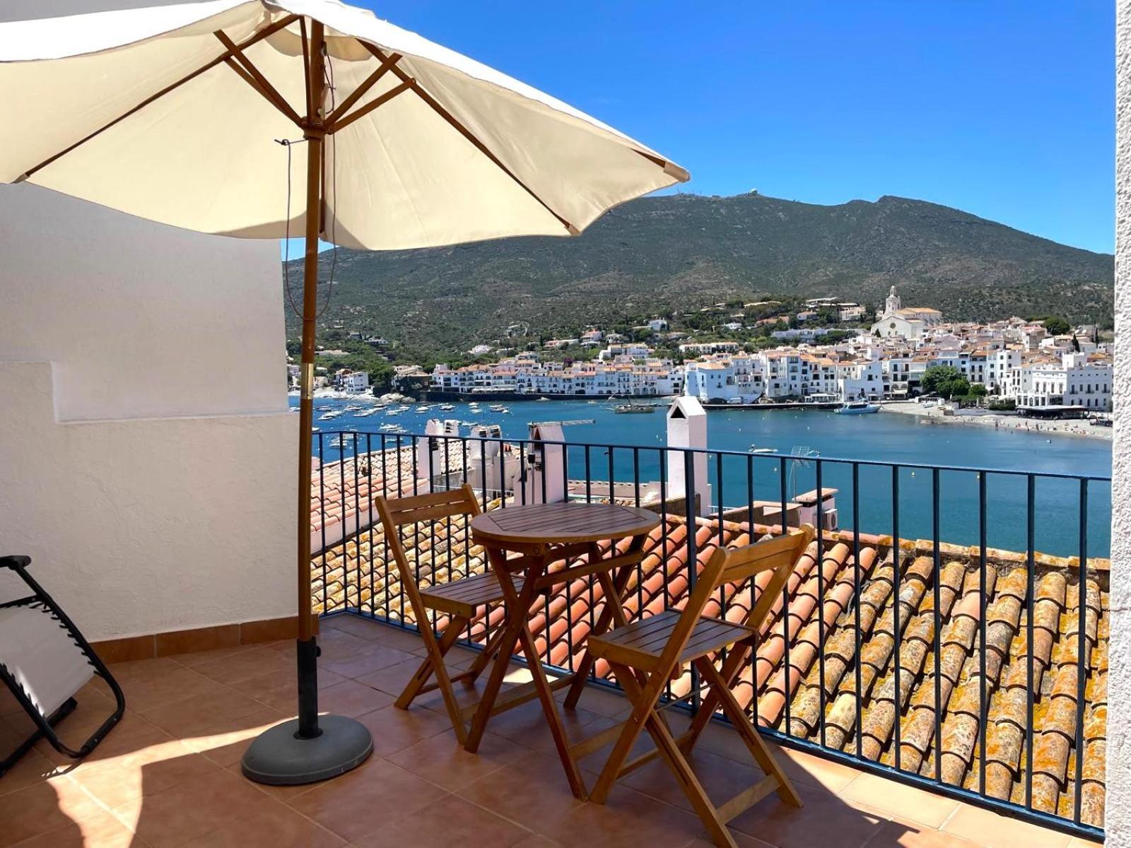 Des Puig - Apartment With Sea Views Кадакес Екстериор снимка